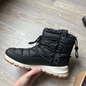 BRAND NEW The North Face Women’s ThermoBall Lace Up Waterproof Boots